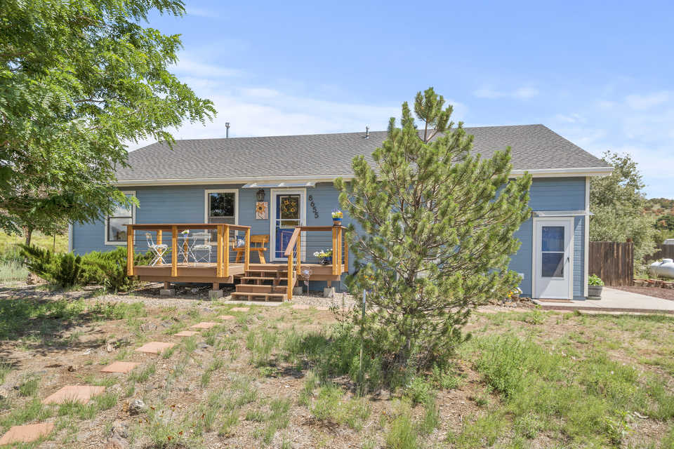 Front entry and deck